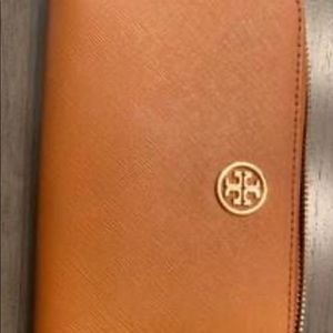 Tory Burch Continental Wallet